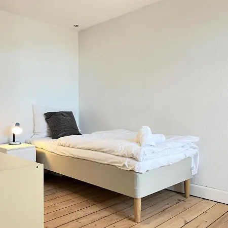 公寓 Four Bedroom In Esbjerg, Kirkegade 12 *