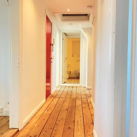 Four Bedroom In Esbjerg, Kirkegade 12 Apartment *