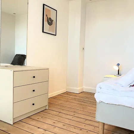 Daire Four Bedroom In Esbjerg, Kirkegade 12 *