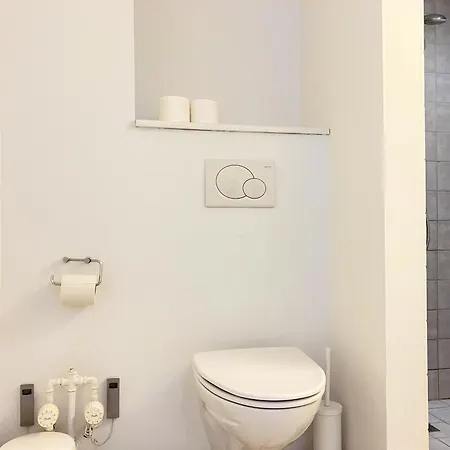 Four Bedroom In Esbjerg, Kirkegade 12 公寓 埃斯比约