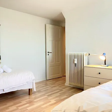 Four Bedroom In Esbjerg, Kirkegade 12 * 埃斯比约